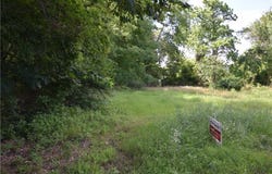 320  E Oak  ST, Stilwell, OK 74960