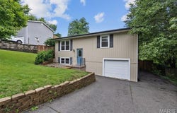 2118 Devonshire Drive, Imperial, MO 63052
