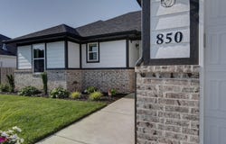 850 W Charlotte Street, Republic, MO 65738
