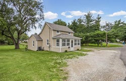 607 Walnut Street, Jerseyville, IL 62052