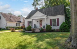 486 Canterbury Road, Bay Village, OH 44140