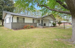2120 S Spring St Street, Grove, OK 74344