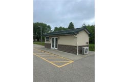 102 W Lawrence Street, Kearney, MO 64060