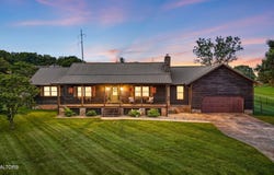 918 Meadow Rd, Greenback, TN 37742