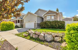 8256 S IMPERIAL OAK Dr, West Jordan, UT 84081