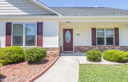 105 Pembury Way, Richlands, NC 28574