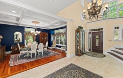 4 Furlong Cir, Lakeville, MA 02347