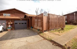 104 Trappers Place, Charleston, WV 25314