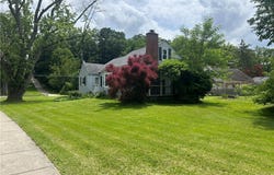 4954 Glenwood Avenue, Willoughby, OH 44094