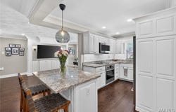 4 Delcrest Court, University City, MO 63124