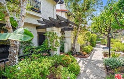 17204 Palisades Cir, Pacific Palisades, CA 90272