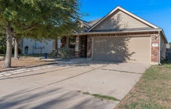 244 Chickadee Ln, Leander, TX 78641