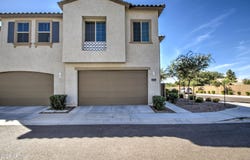 2754 S APACHE Drive, Chandler, AZ 85286