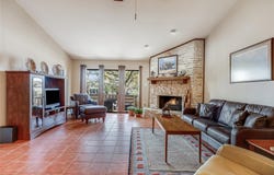 8 Oaks PL, Lago Vista, TX 78645