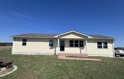 23813 State Route Z, Summersville, MO 65571