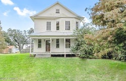 602 1st St, Lake Arthur, LA 70549