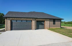 1909 Thomas Road, Norwood, MO 65717