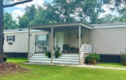 16 Green Meadow, Picayune, MS 39466