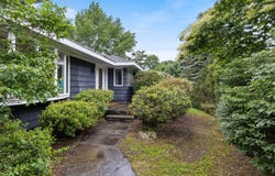 30 Trundy Road, Cape Elizabeth, ME 04107