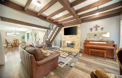 5620 Oak View Drive, Fort Worth, TX 76112