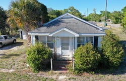 1002 Highway 98 W, Carrabelle, FL 32322