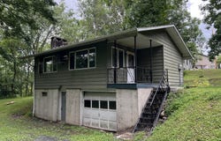 4526 Springdale Lane, Stroudsburg, PA 18360