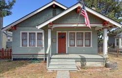 117 W 10th St, Port Angeles, WA 98362