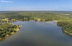 152 Geneva Cove Drive, Innsbrook, MO 63390