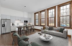 389 Saint Clair Avenue, Grosse Pointe, MI 48230