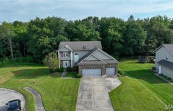 1059 Wolf Creek Court, Staunton, IL 62088