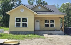 2001 Tuskegee, Savannah, GA 31405