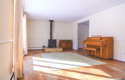 7 Old Colony Road, North Stonington, CT 06359
