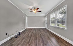 84 Oak Ln, Troutville, VA 24175