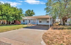 917 17th Street, Seagraves, TX 79359