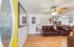 310 E 2nd, Bishop, TX 78343