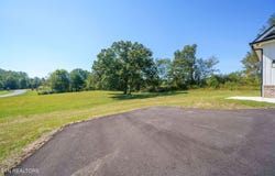 89 Estate Loop Tr, Crossville, TN 38555
