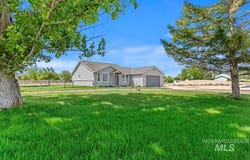 7267 Bowmont Rd, Nampa, ID 83686-9523