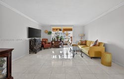 610 NE 12th Ave, Hallandale Beach, FL 33009