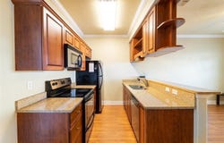 1933 Bloomington, Tallahassee, FL 32304