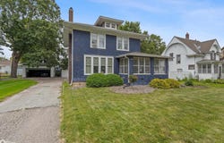128 10th Street NW, Mason City, IA 50401