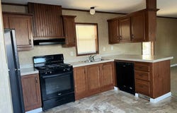 820 South Chinowth Road, Visalia, CA 93277
