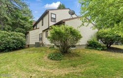 7 Hawthorn Circle, Albany, NY 12203