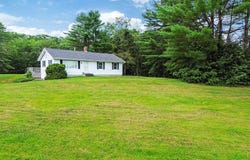 492 Webber Pond Road, Vassalboro, ME 04989