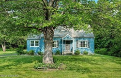 34 Troy Road, East Greenbush, NY 12061