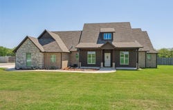 9429 Bryan Road, Shawnee, OK 74804