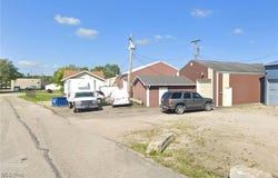 165 Kenwood Street unit: 1/2, Elyria, OH 44035
