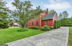 230 OLD MILL ROAD, GETTYSBURG, PA 17325