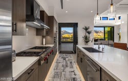 37200 N CAVE CREEK Road, Scottsdale, AZ 85262