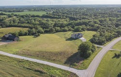 Ridgewood Estates lot: 2, Indianola, IA 50125