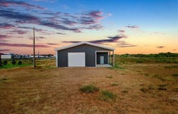 1614 Miller Street, Plains, TX 79355